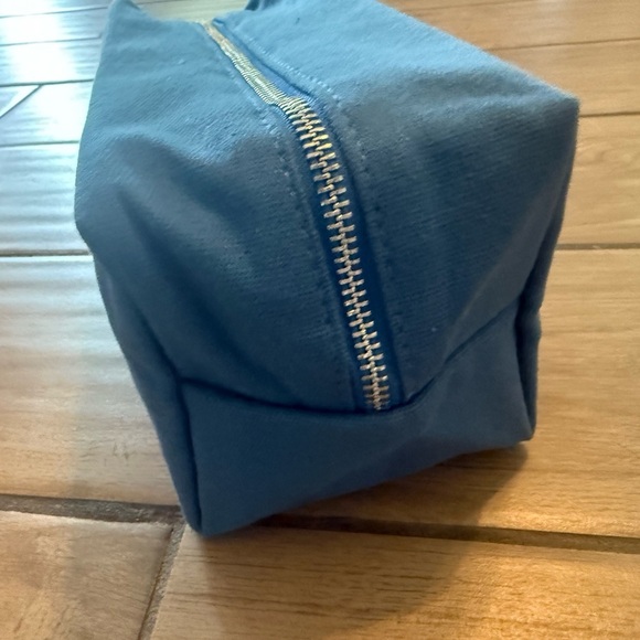 Blue and Tan Funny Dad Father Men's Travel Bag - Picture 3 of 5